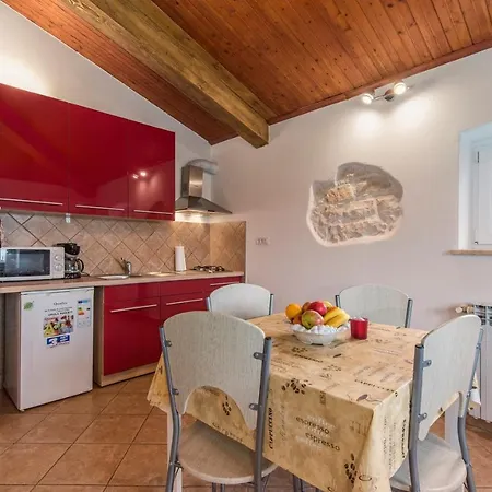 Gæstehus Complex Iris 3*