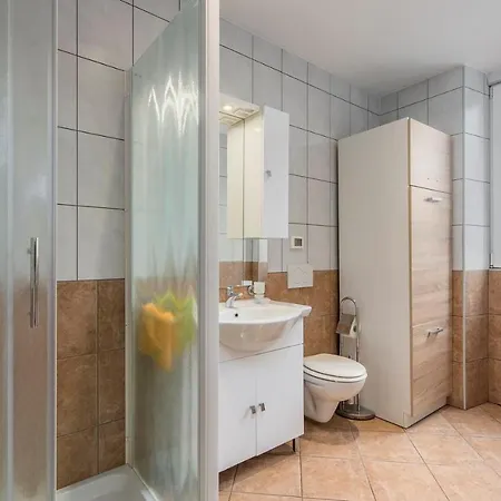 Gæstehus Complex Iris Poreč