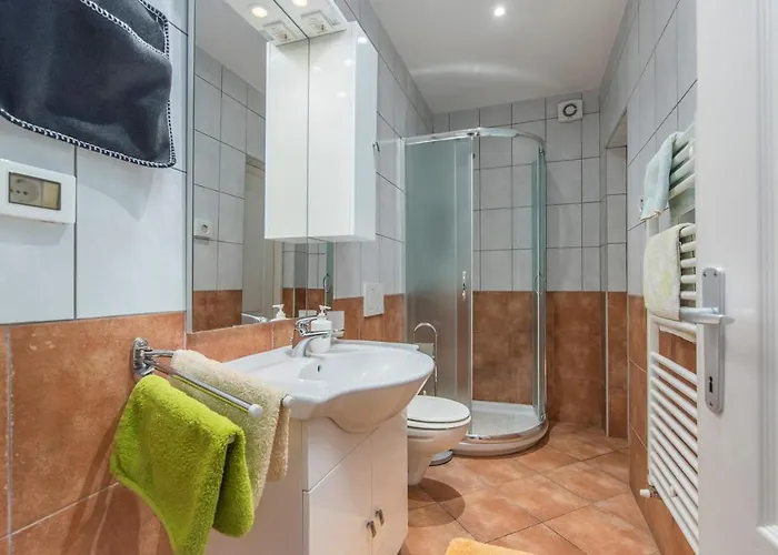 Guest house Complex Iris 3*