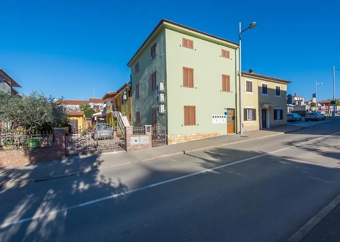 Complex Iris 3* Porec