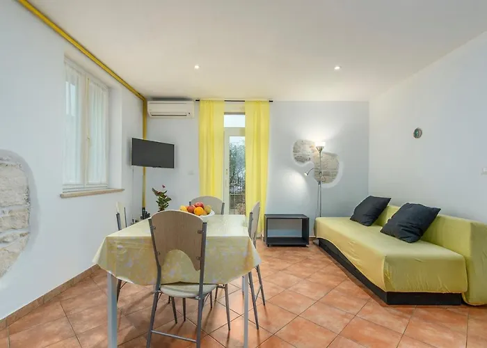 Complex Iris Пореч