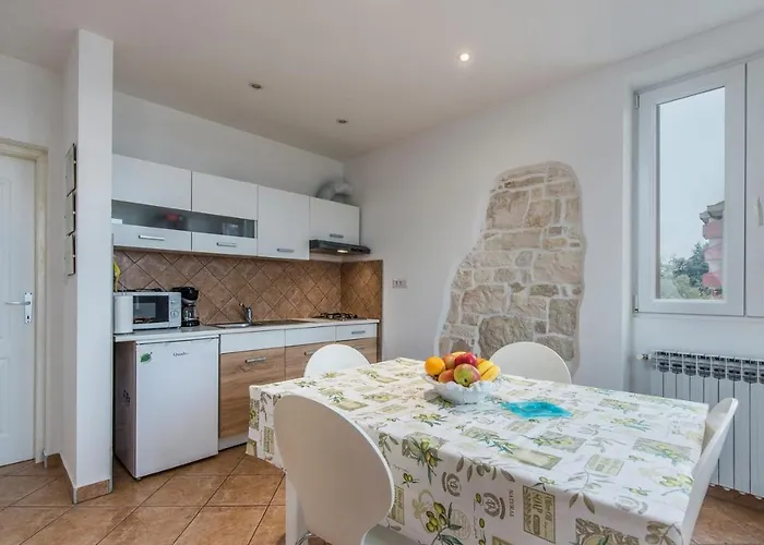 Complex Iris Пореч